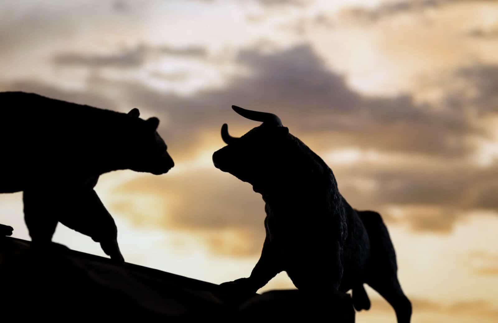 Top Meme Coins to Invest in as Dogecoin and Fartcoin Surge
